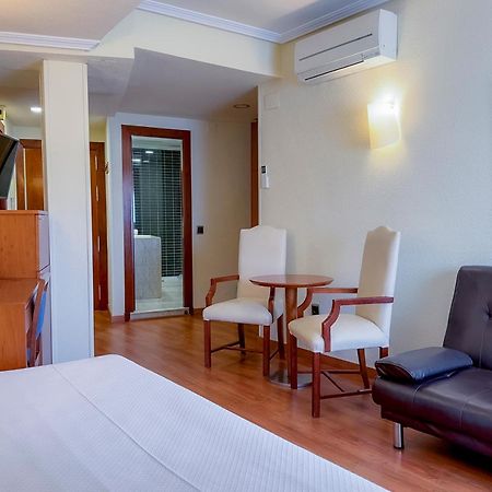 Torreluz Apartamentos Almería Eksteriør billede