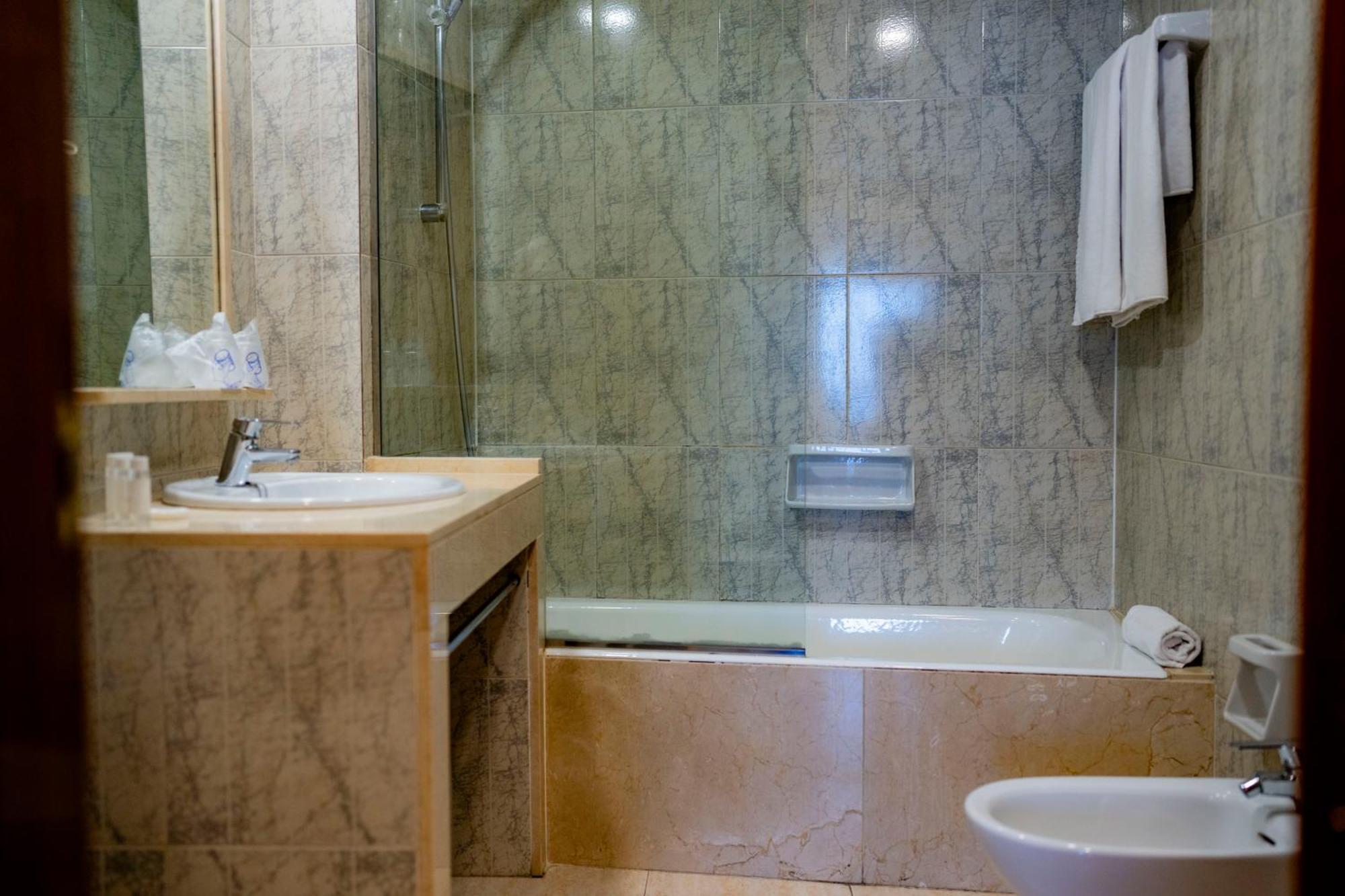 Torreluz Apartamentos Almería Eksteriør billede
